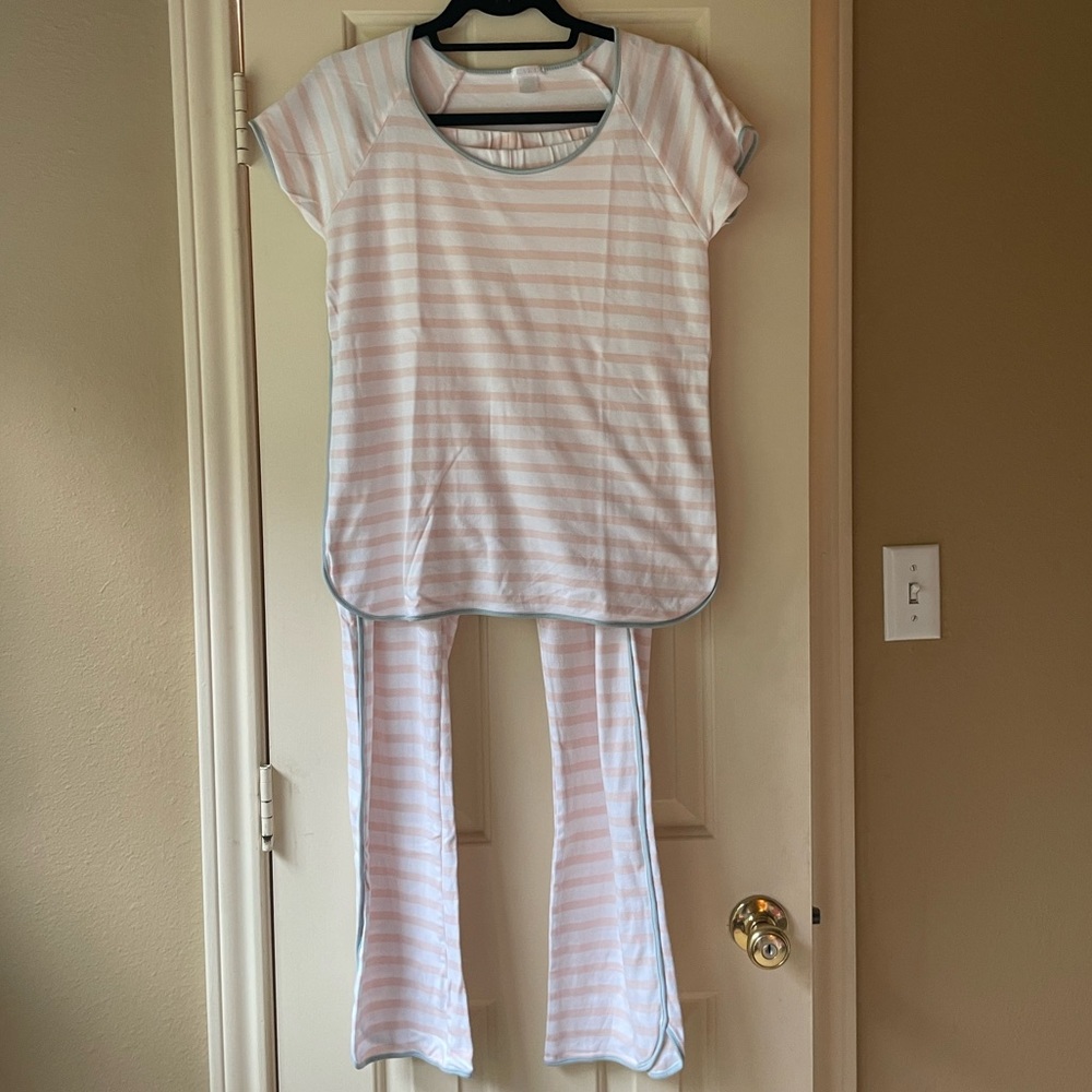 Lake Pajamas - size small TALL